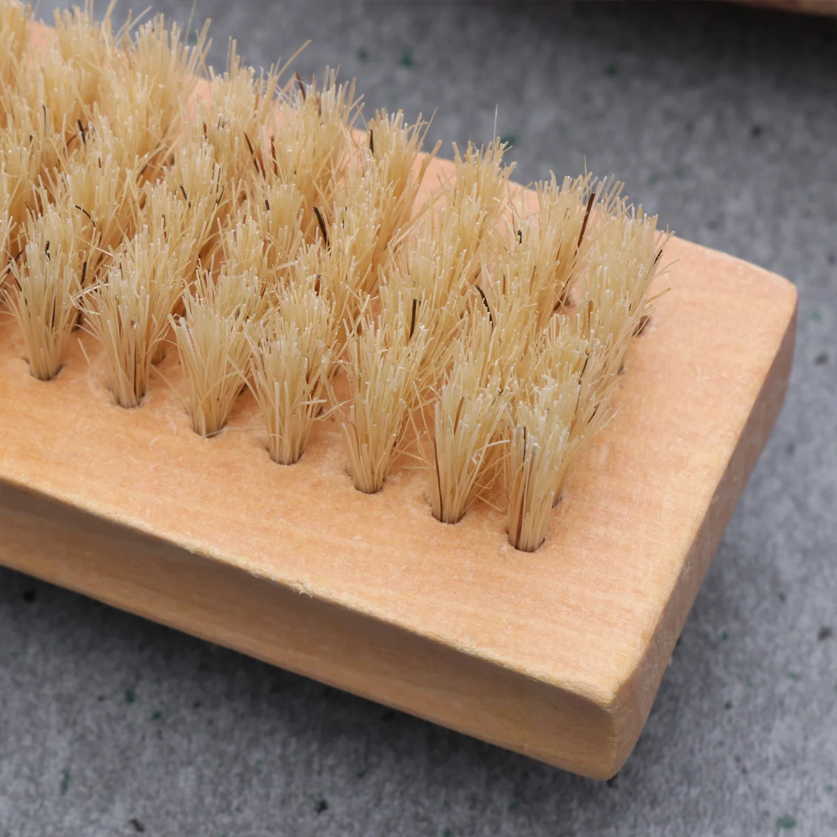 2 pçs escova de limpeza de unhas com cerdas de porco dupla face para manicure pedicure esfrega cutícula cuidados portátil ferramenta aliciamento