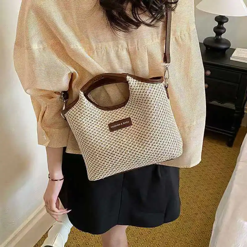 

2026 Spring autumn casual women's bags large capacity attractive versatile suitable for shopping cross-body and handbag use
