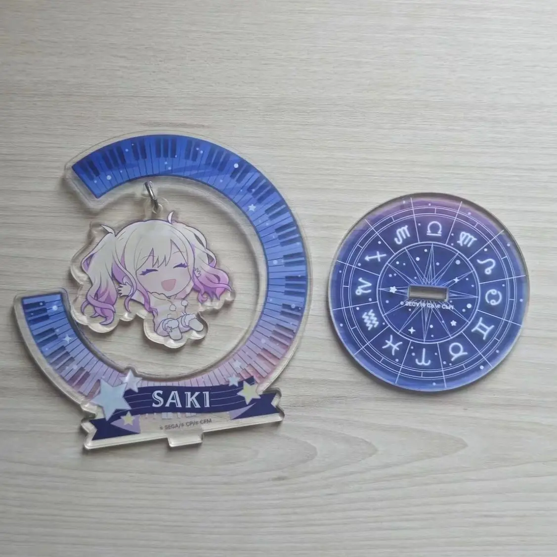 

«World Project Color Stage» пицск «Тенма Саки» Планетарий «Звезда-качалка» представляет собой самодельный акриловый стоячий знак от Ичики.