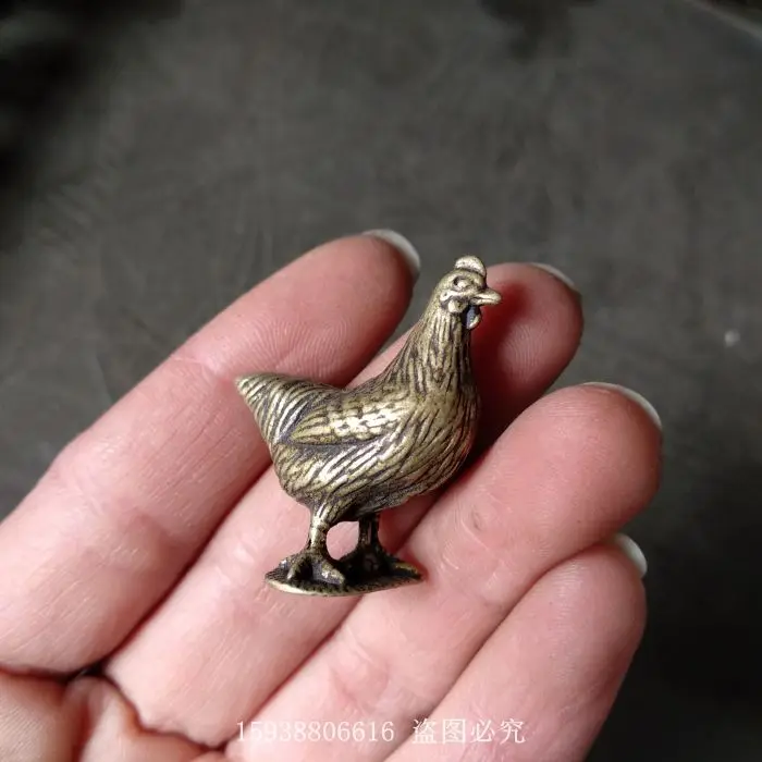 Ex-gratia antique antique miscellaneous collection antique old brass zodiac chicken small ornaments old bronze old objects