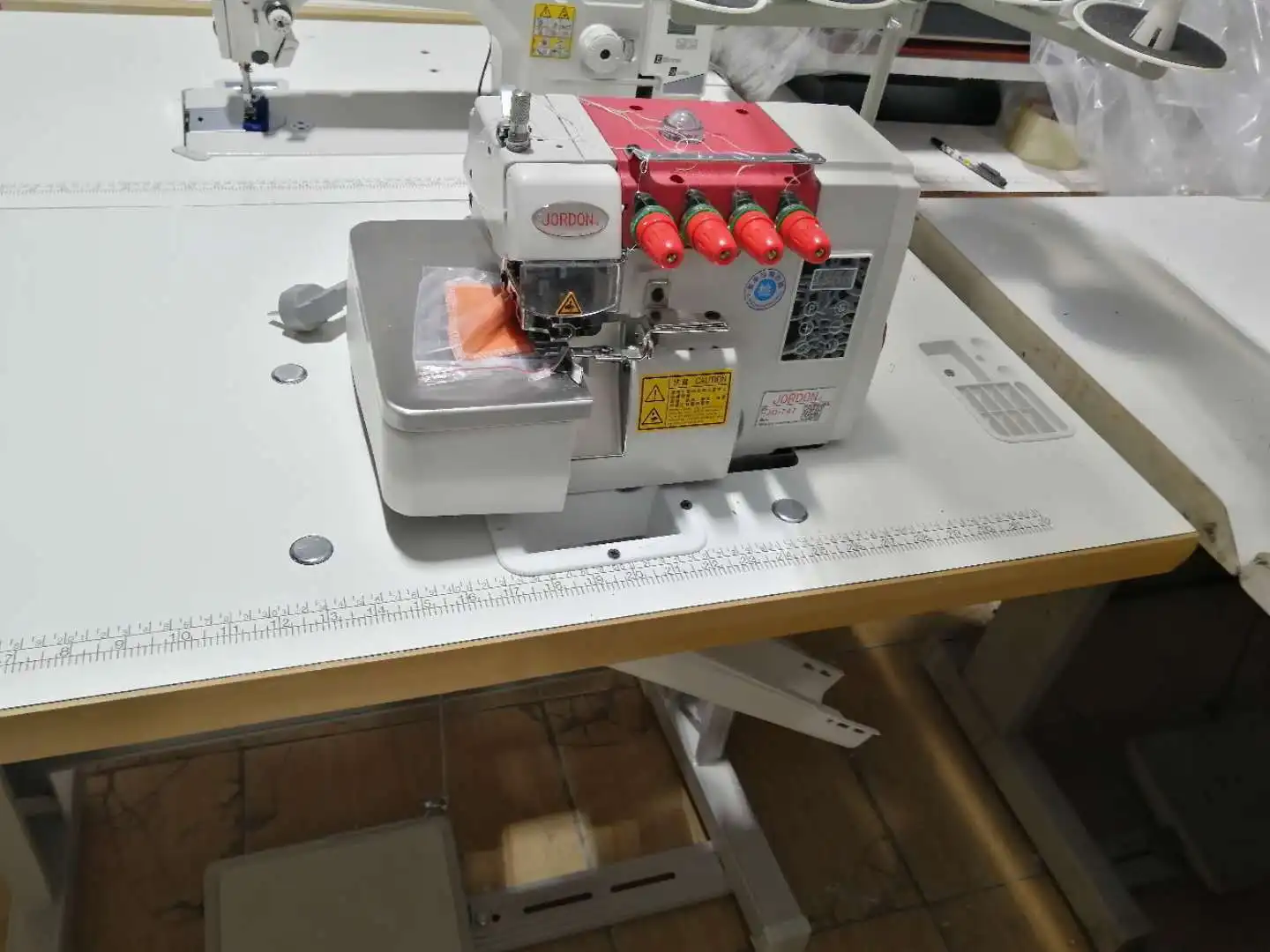 Jordon 747D sewing machine overlock with direct drive motor keep good quality wholesaler to Nepal nicaragua algeria argentina