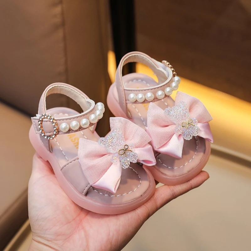 Leisure and Comfortable Baby Girl Sandals Kawaii Cartoon Bear Decos Summer Open Toe Sandals 1-4Y Girl Beach Shoes Toddler