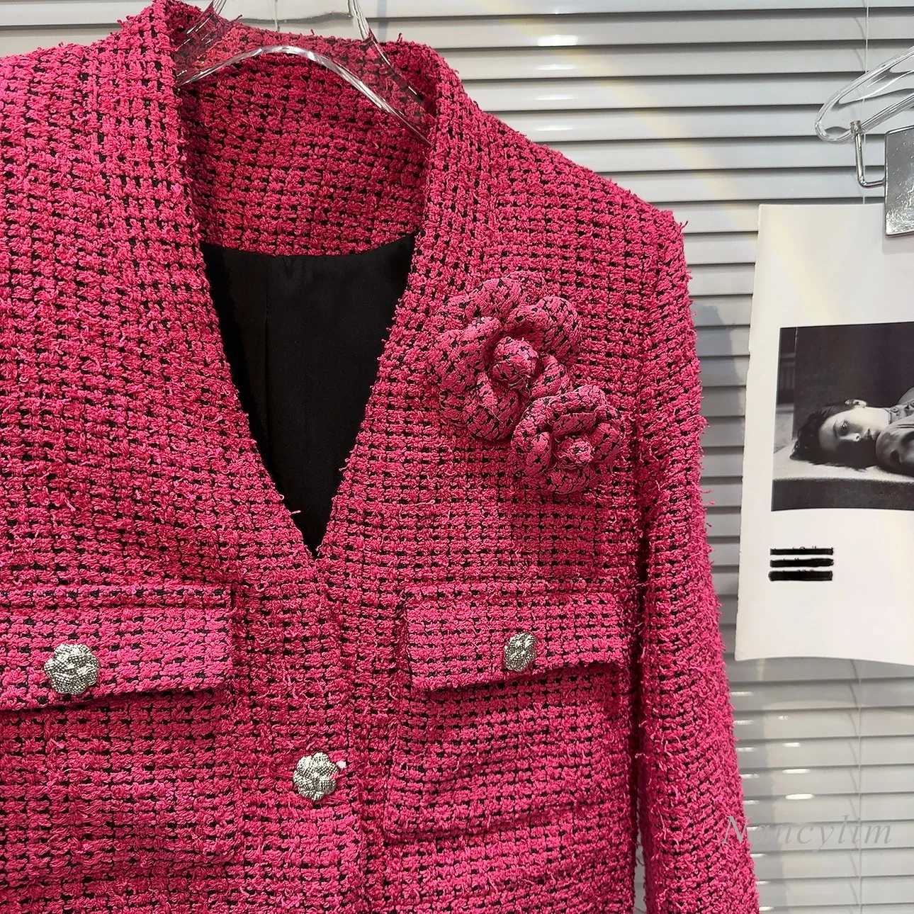 2024 Spring Women\'s Chic Coat New Classic Style Rose Red Tweed Coats Brooch Flower Decoration Elegant Short Coat Daily Commuting