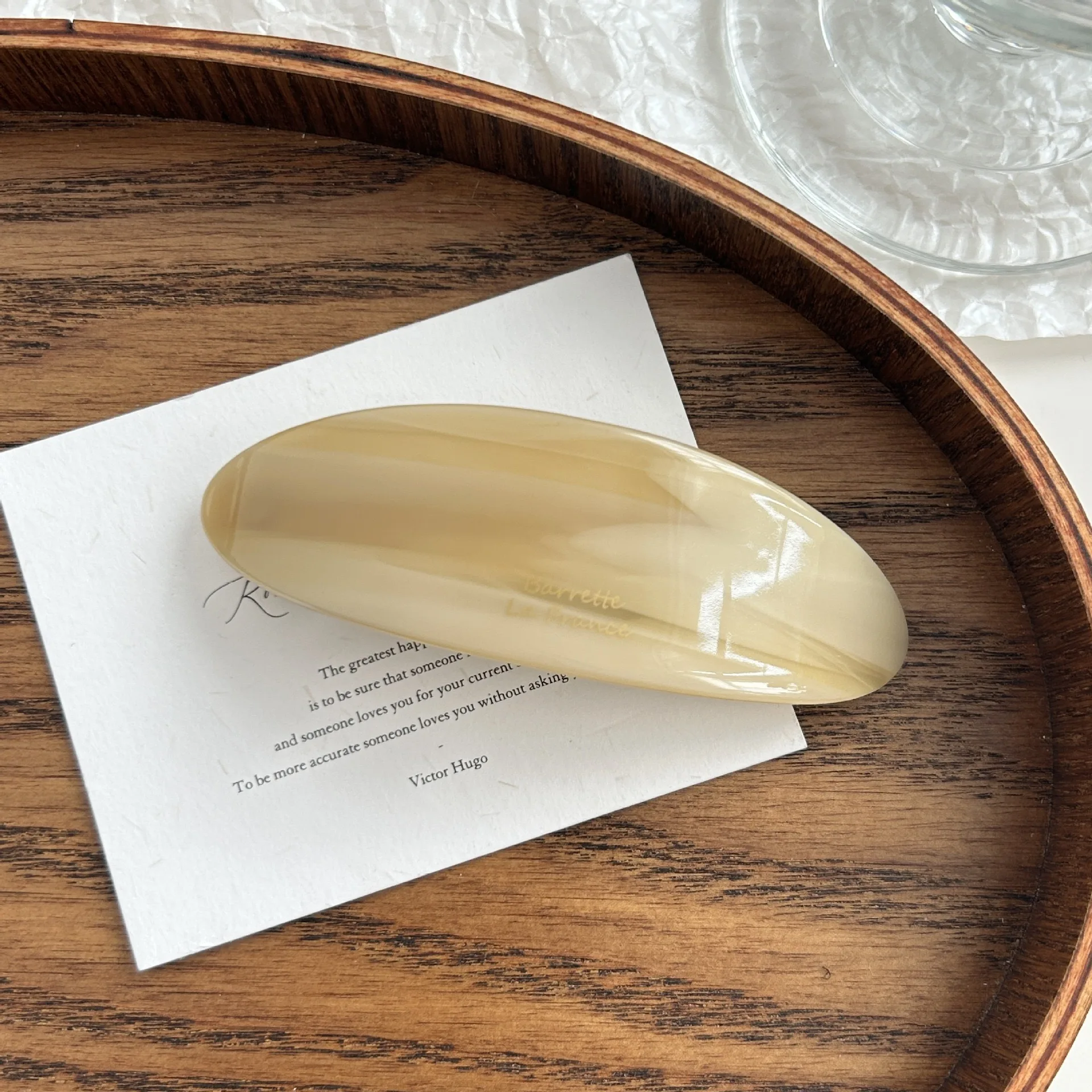 Französischer Stil, elegante Damen-Haarspange aus Acetat, oval, für niedrige Pferdeschwänze, Federhaarspange, vielseitiges Haaraccessoire, Neuheit – Detail 7