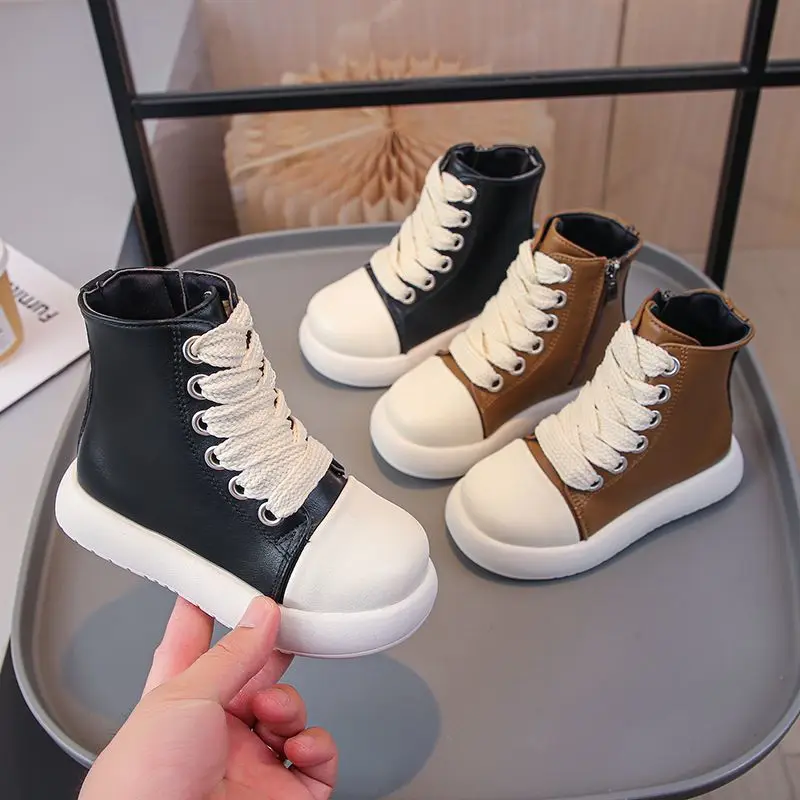 

Children's Waterproof Boots 2026 AW New Korean Style Girls' Short Boys' Leather Boots Trendy Kids Footwear for Autumn Winter