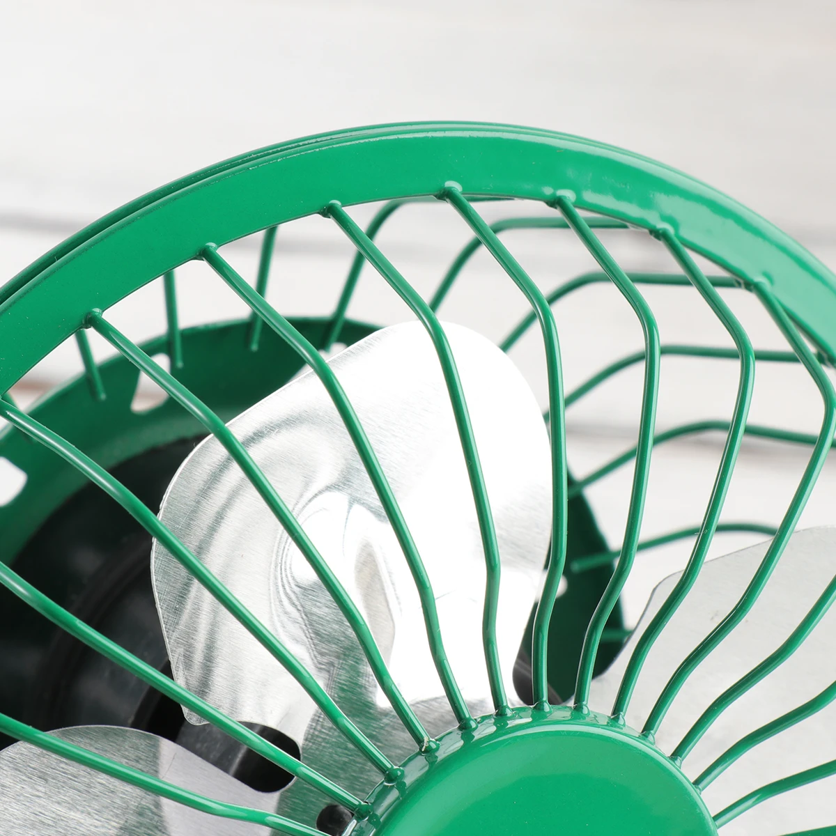 

4 Inch Mini Electric Fan USB Sturdy Adjustable Stand Aluminum Blades Metal Mesh Cover Thick Design Pressure Resistance for Home