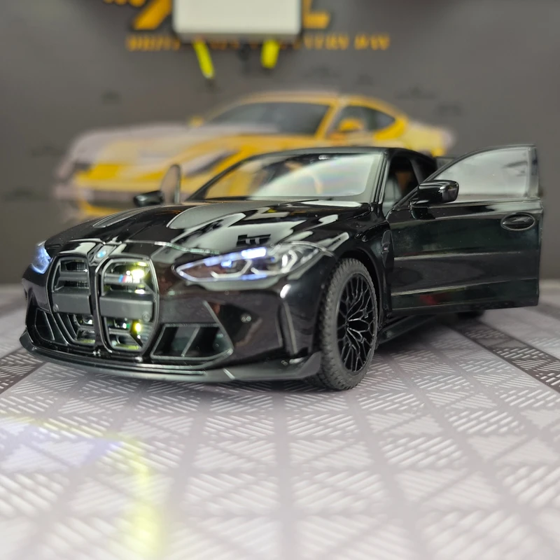 

Модель автомобиля BMW M3 CS LCI из сплава, масштаб 1:24, с открывающимися дверями, звуковыми и световыми эффектами, подарок для любителей суперкаров.