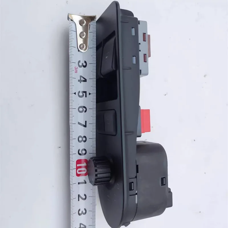 For CNHTC SINOTRUK HOWO Light Truck Door Control Glass Elevator Switch Panel LG1617338135