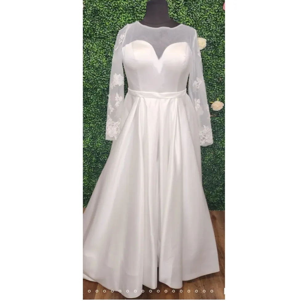 

Customized Wedding Dresses