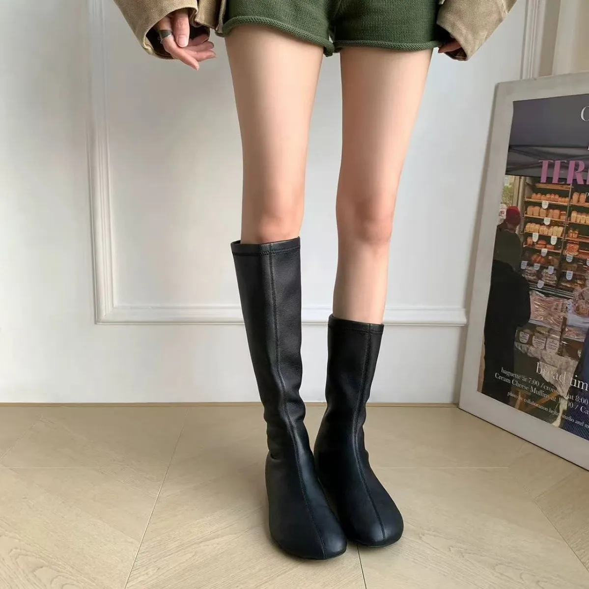 

Women Mid Length Elastic Boots Flat Bottomed But Not Over Knee High Boots Outdoor Sleeve Fashionable Short Boots Winter New