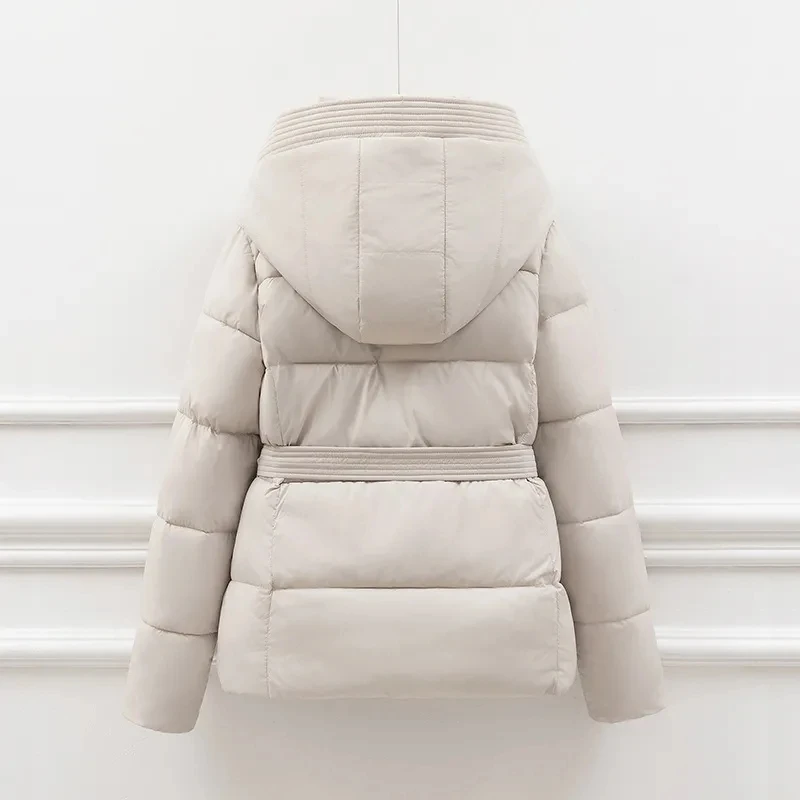 Jaket katun bulu angsa kelas atas untuk wanita Musim Dingin 2025 Fashion Slim Tebal Berkerudung Mantel Roti Wanita Hangat Parka Overcoat Dengan ikat pinggang