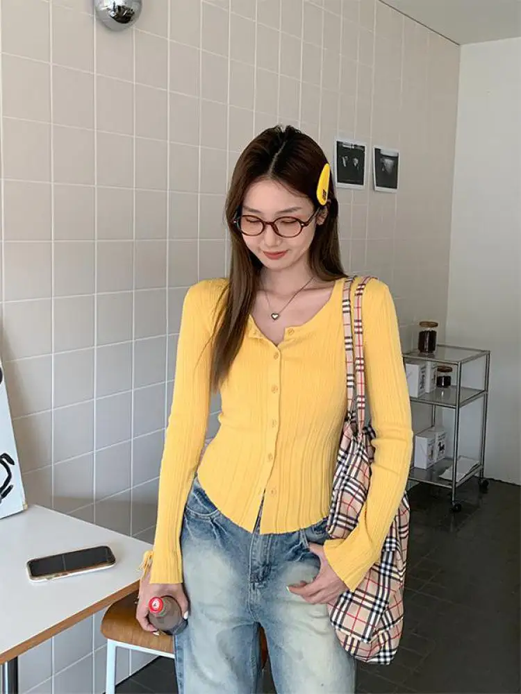 

French Fashion Vintage Women Yellow Single Breasted Cardigan Sweater Autumn Winter Round Neck Long Sleeve Slim Knitted Short Top