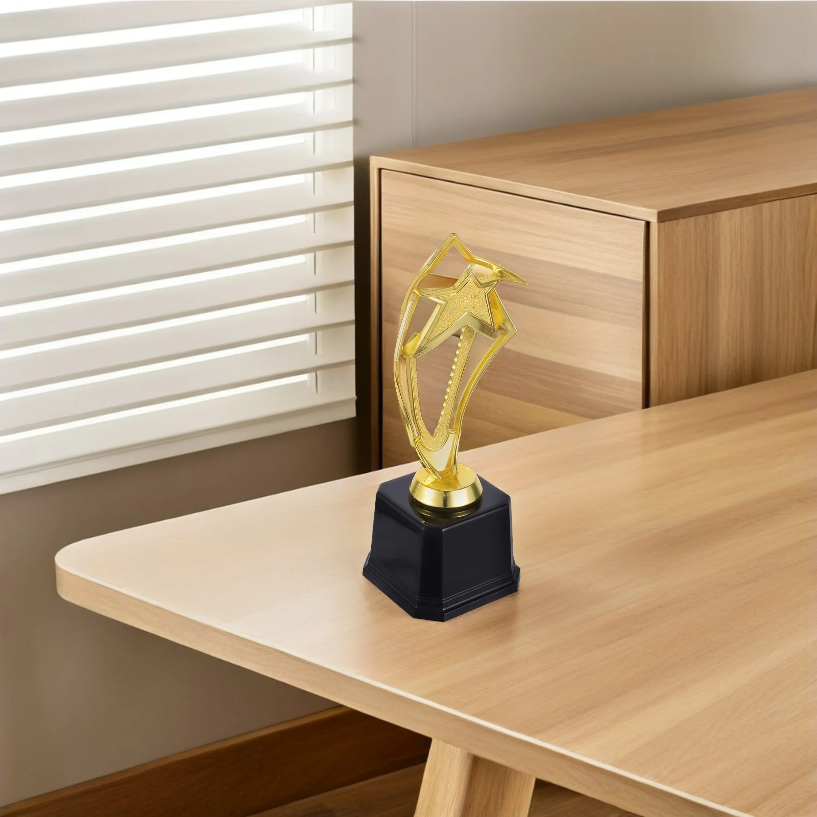 

20.5cm Golden Star Trophy Plastic Base Party Favor Competition Awards Classroom Supplies Event Celebration Gift
