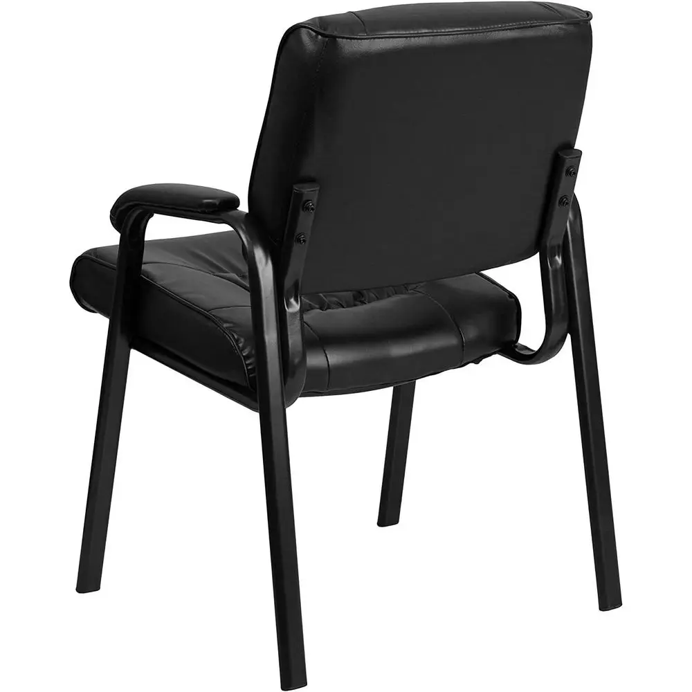 Silla ejecutiva con reposabrazos acolchados, adecuada para sala de estar u oficina, color negro