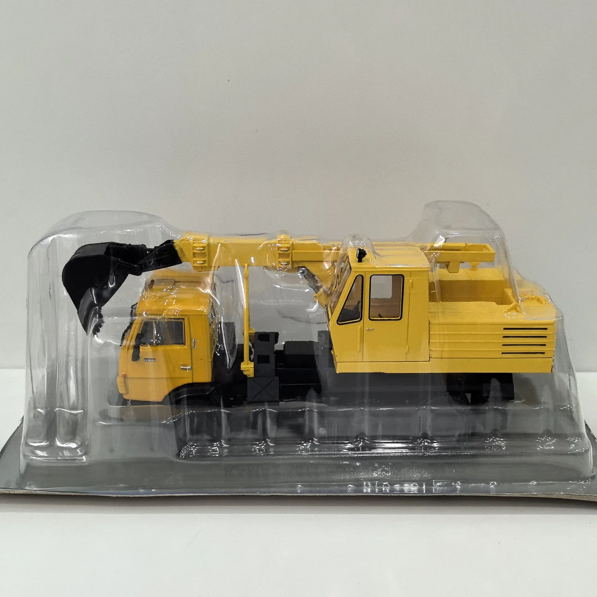 modelo-de-coche-de-aleacion-a-escala-1-43-ixo-kamaz-5511-eo-3532-excavadora-frontal-de-plastico-y-aleacion-con-funcion-de-apertura-de-caja
