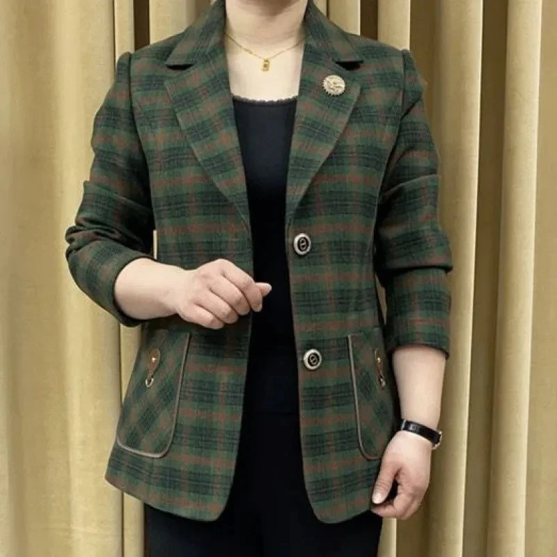 Blazer à carreaux à manches longues pour femmes, vestes décontractées pour femmes, haut court imbibé, mode coréenne, qualité supérieure, automne, nouveau, 5XL, 2023