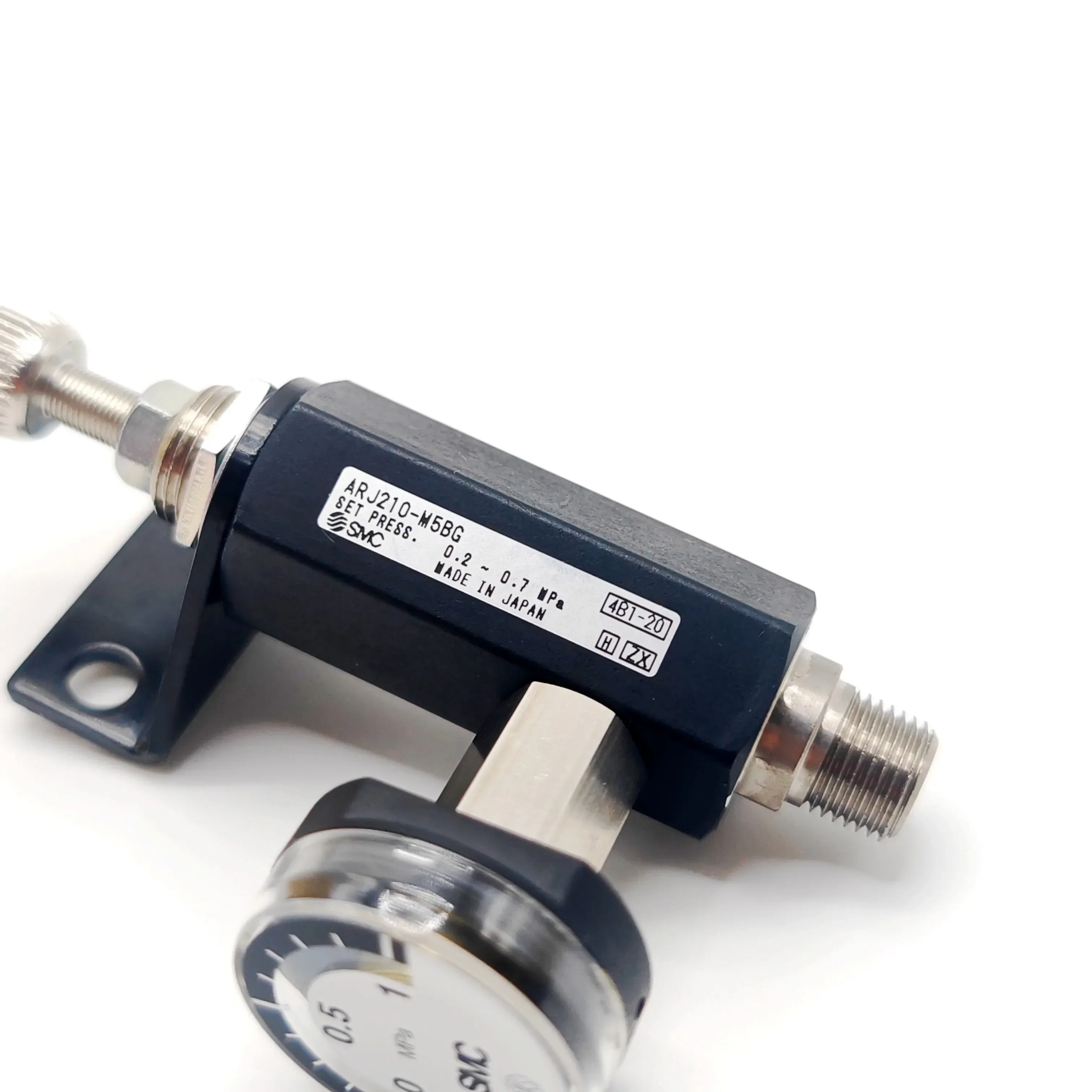 AvaCoreSMC Miniature Pressure Regulator ARJ210-M5/B/G/BG ARJ310/ARJ310F-01/G/BG-04-06