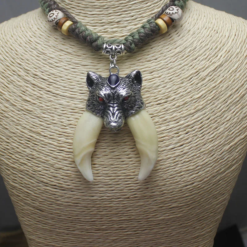 Real Natural  Tooth Necklace Man Pendant Choker Charm Power Man Jungle Wild Accessories
