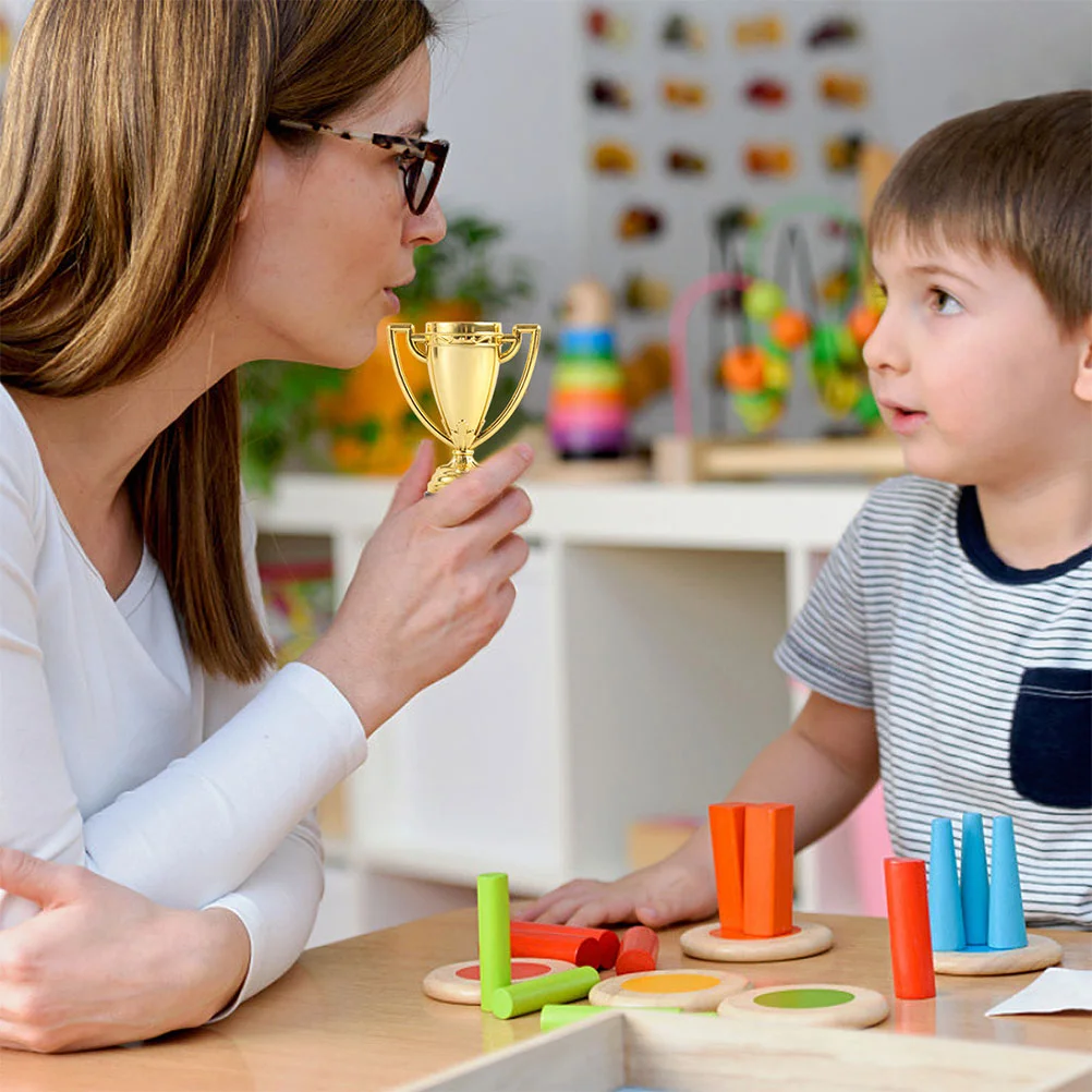 Jouets de trophée en plastique pour enfants, 16 pièces