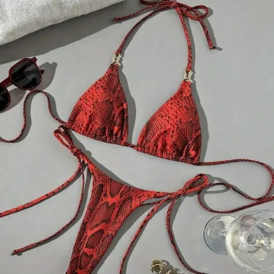 New Women's Serpentine Metal Buckle Jewelry Tie Neckline Bikini Two-piece Set