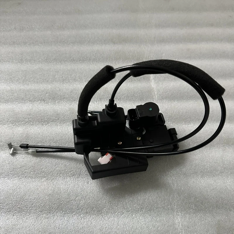 Rear Door Lock  Actuator LH 7131034002 RH 7132034002 For Ssangyong Korando C