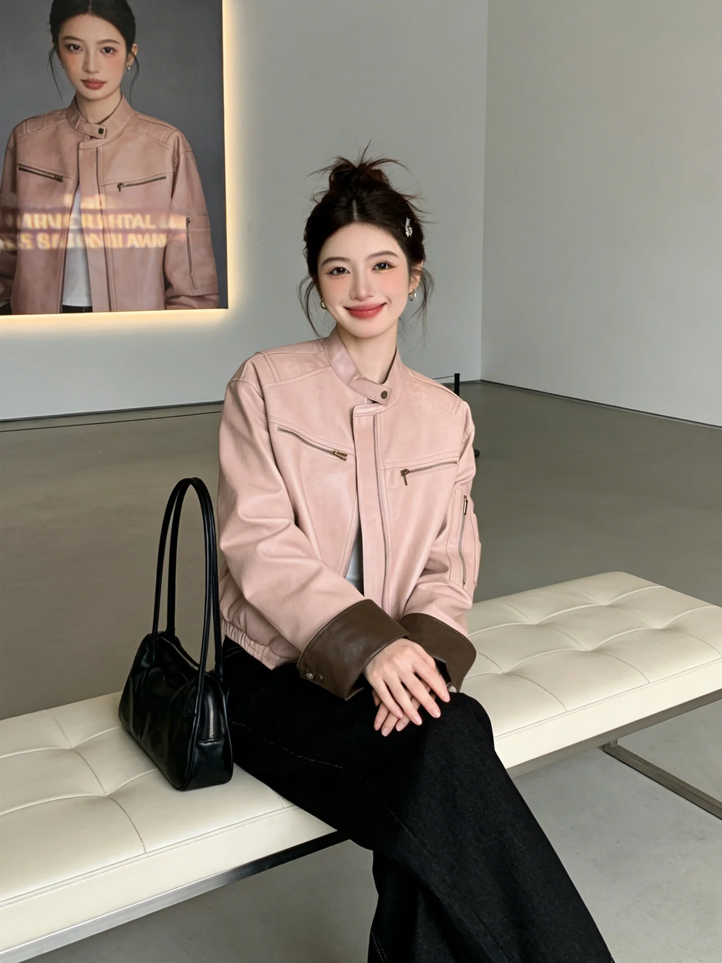 Jaqueta Feminina Retrô Americana Rosa de Couro Estilo Motoqueira, Coleção Primavera 2026, Design Moderno e Elegante, Corte Ajustado, Agasalho de Algodão