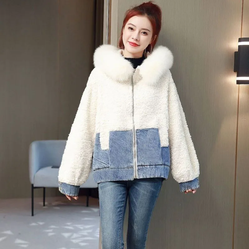 

Lamb Wool Stitching Denim Jacket Women's Short Outwear Autumn Winter Fashion Loose Korean Fur Collar Hooded Cotton-Padded Jacket