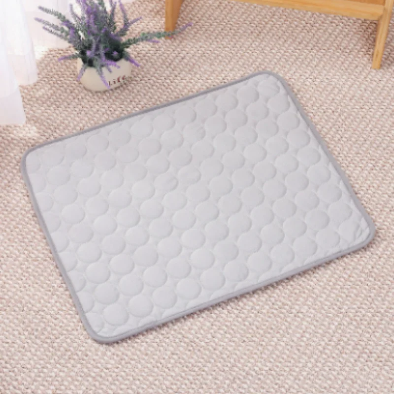 Hundekühlmatte Sommer Haustier-Kühlbett Extra Groß für kleine und große Hunde Haustierzubehör Katze Langlebige Decke Sofa Katzen-Eisdecke