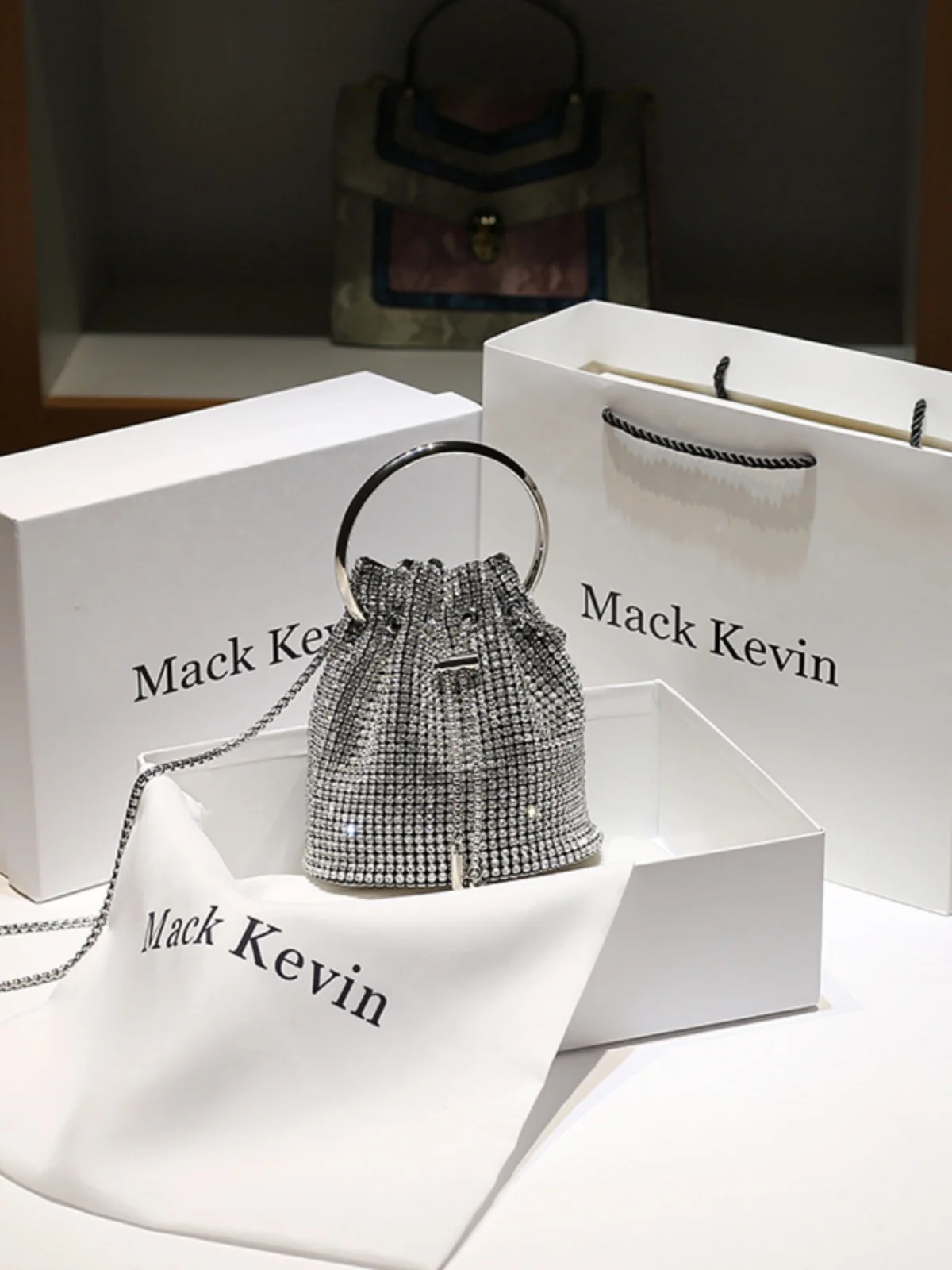 MackKevin Hong Kong Flash Diamond Drill Bucket Bag Women Summer Small High-End Metal Chain Shoulder Handbag Soft Pure Color