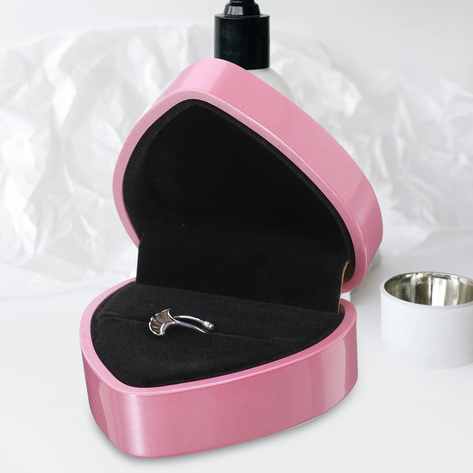 صندوق خاتم على شكل قلب Led مع حامل عرض مجوهرات خفيف أوتوماتيكي لحقيبة هدايا تخزين خاتم الزواج والخطوبة