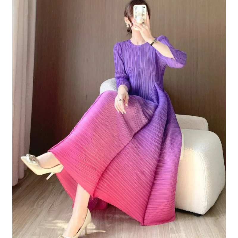 

Gradient Color Long Dresses Pleated Women Spring Autumn A-line Clothing Fashion Elegant Loose Stretchy Three-quarter Sleeves