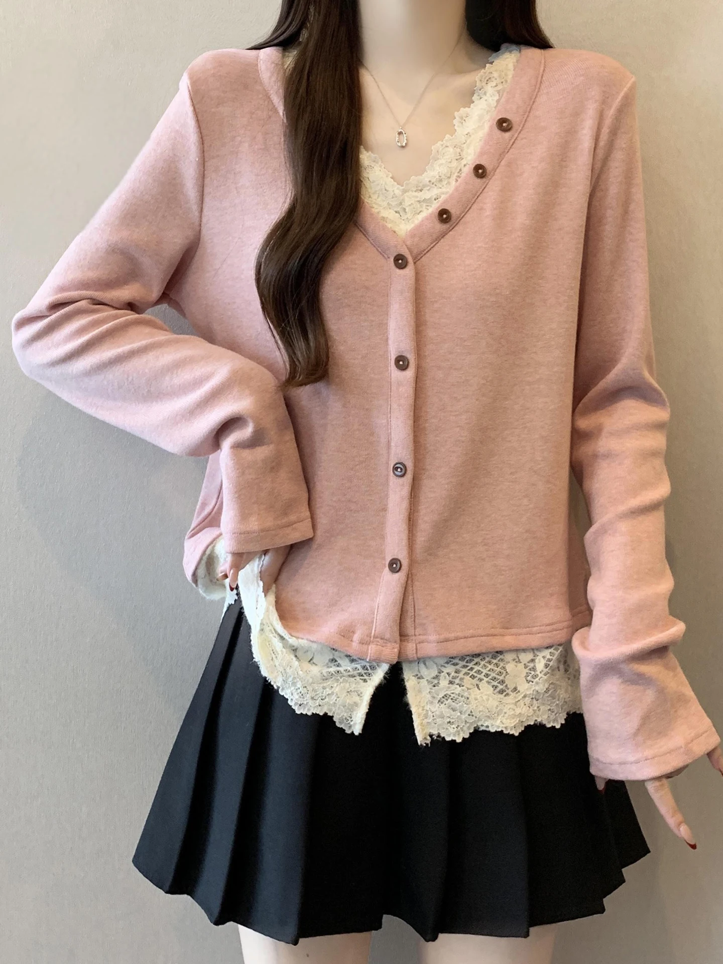 

Pink Lace Splice V-ne Long Sve Base irt Spring Women's plus Size Unique Beautiful Top Korean Sle Slim Fit Commute Wind