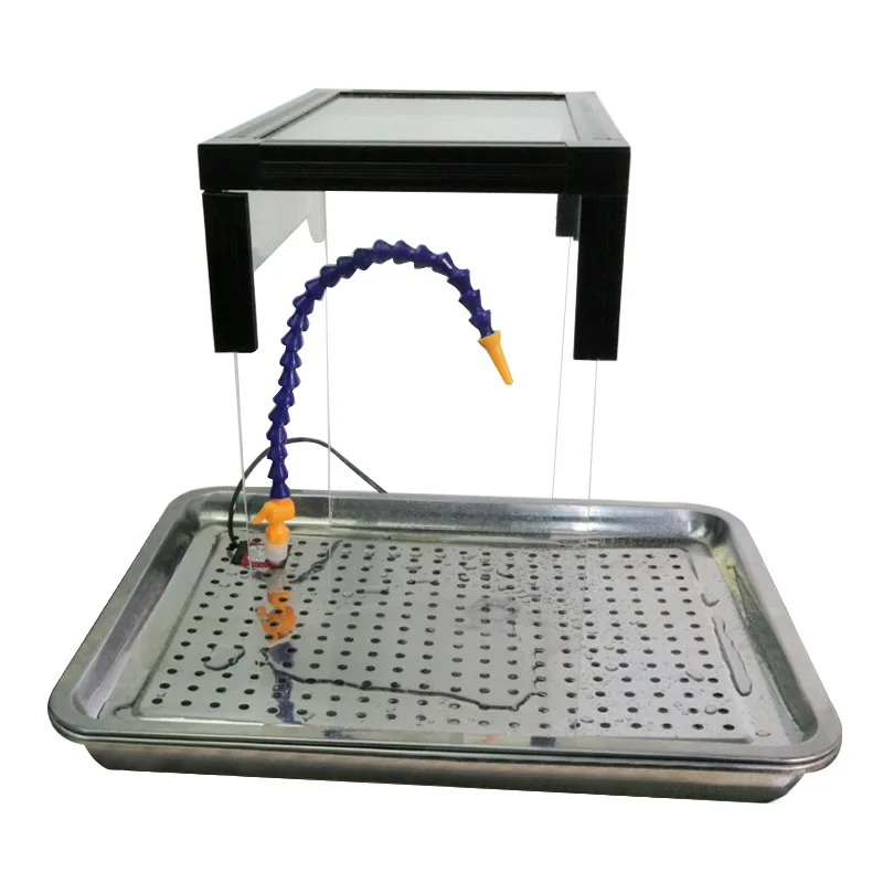 Water-circulation dustproof cover table mill engraving machine