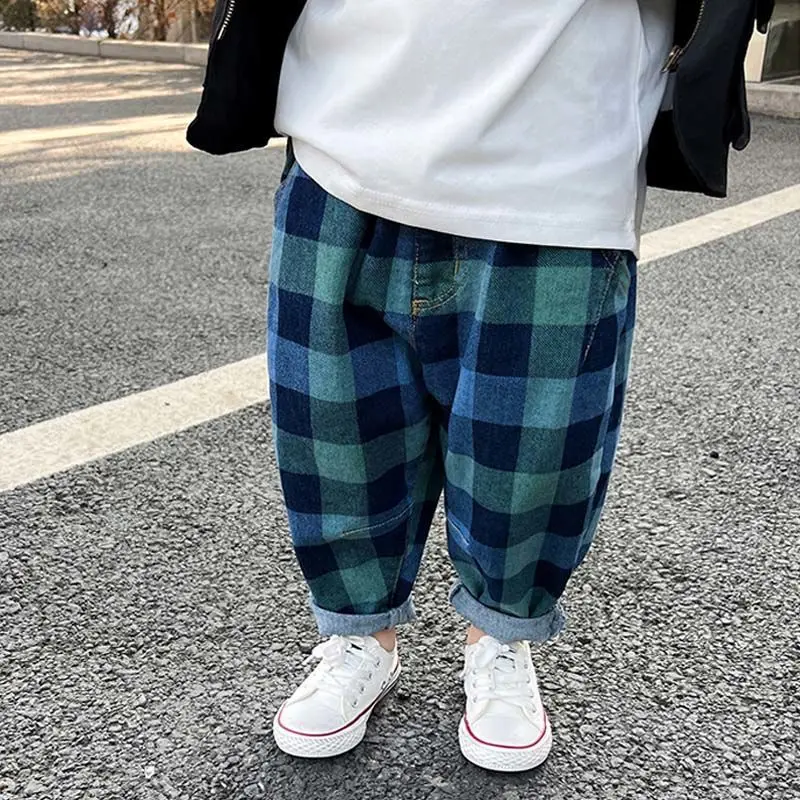 

Boys 2024 Spring and Autumn New Spliced Elastic High Waist Checkered Pocket Fashion Bright Line Decoration TVersatile Dad Pants