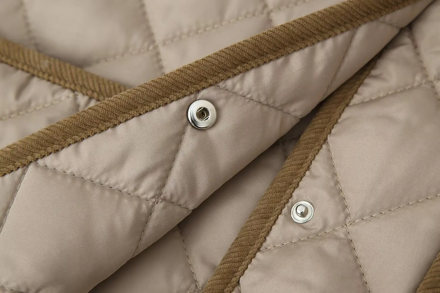 

HH Woman Winter Loose Turn-down Collar High Street Casual Argyle Pockets Decorate Jacket Female Single-breasted Long Sleeve Coat