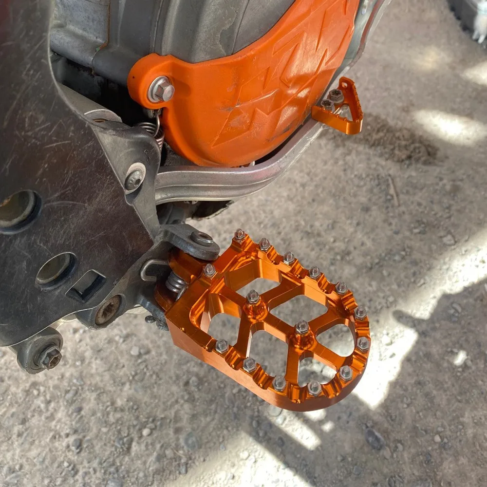 

Off-road Motorcycle Pedal SX125/250 SXF/XCF/250/350/450 Modified CNC Aluminum Alloy Pedals Accessories