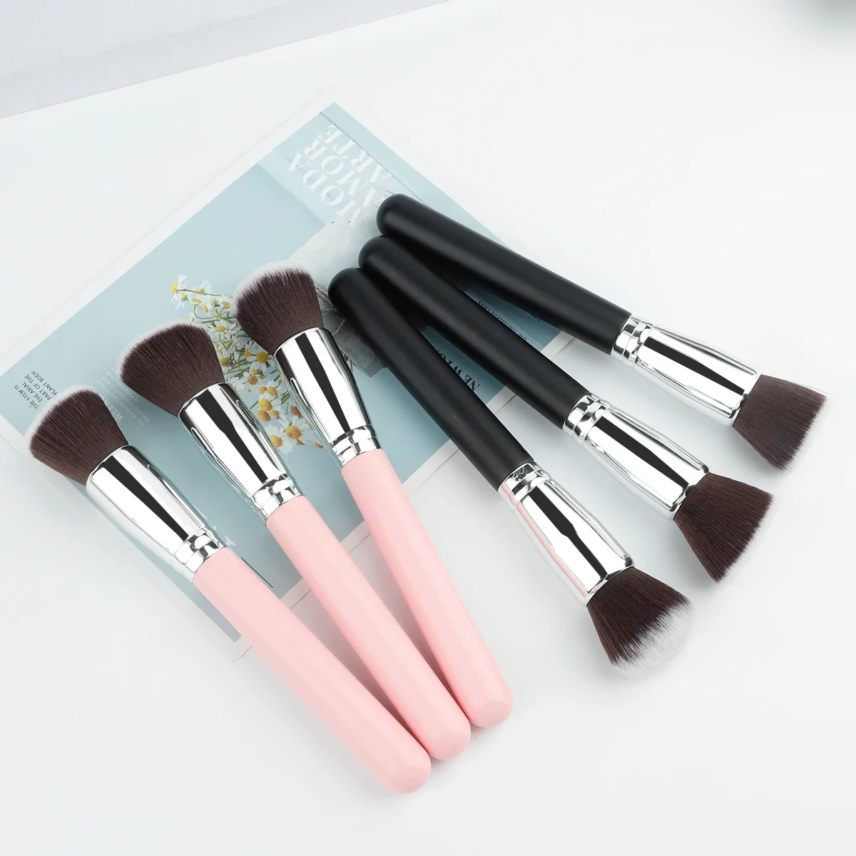 Makeup Brushes Flat Kabuki Foundation Brush For Liquid Cream Powder Contour Blending Large Face Repair Beauty Tools