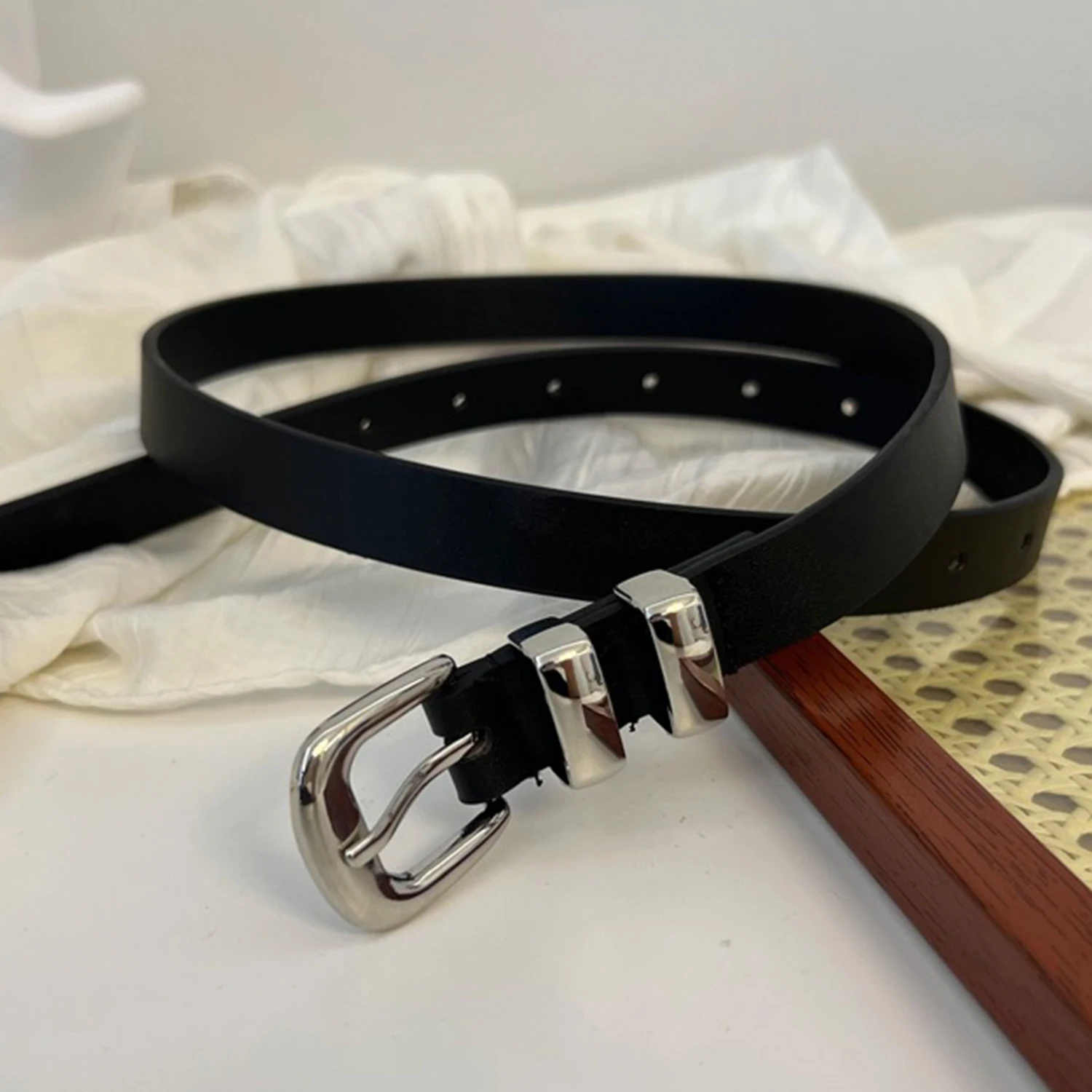 

high quality Strap women leather fashion female thin belt women trouser leather Belts ladies On dresses 3 colors