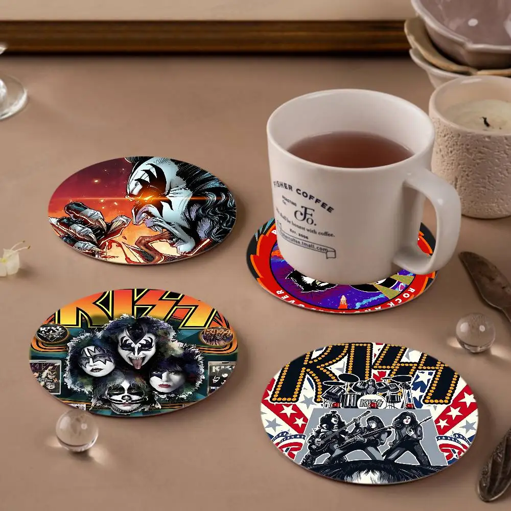 Rock Band Kiss Coasters Suitable for daily family gathering decoration, kitchen, anti-slip wooden coasters