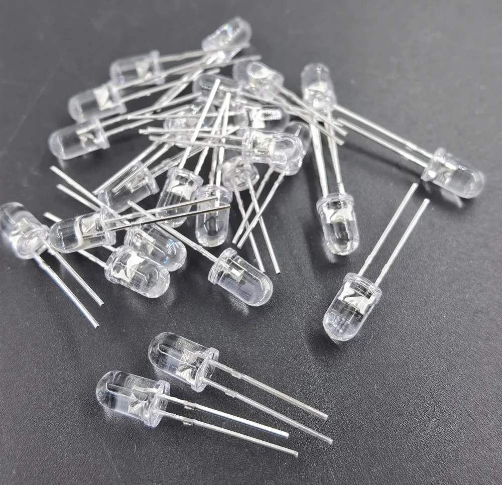 100 stks/partij 5 Kleuren F3 3 MM Ronde LED Assortiment Kit Ultra Heldere Water Helder Groen/Geel/blauw/Wit/Rood Light Emitting Diode