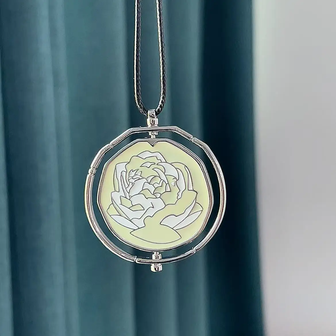 Jin Kesi's Rotating Necklace, Battle of Twin Cities II, Explodes Around Ike's Staggered Love Jewelry in Parallel Time and Space.