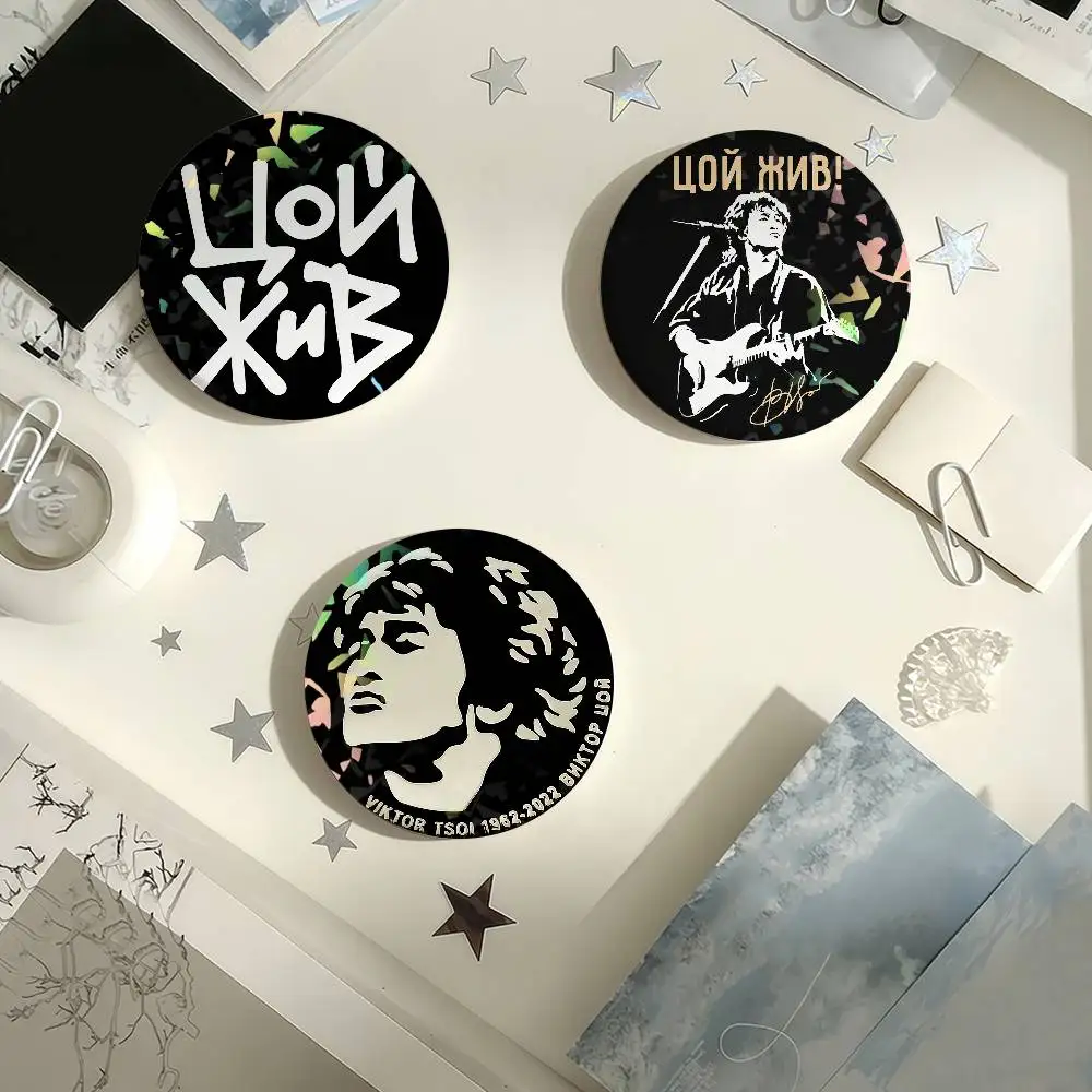 Broches Hechos a Mano con Insignias Láser de Viktor Tsoi, Cantante y Músico de Rock, para Mochilas, Regalos, Decoración de Bolsos, Colección de Fans
