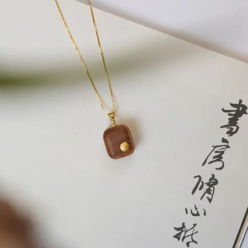 الجبل القديم خشب الصندل مطعمة زاكيم ساحة السكر السلام العلامة التجارية قلادة النمط الصيني الرجعية الحد الأدنى قلادة مجوهرات