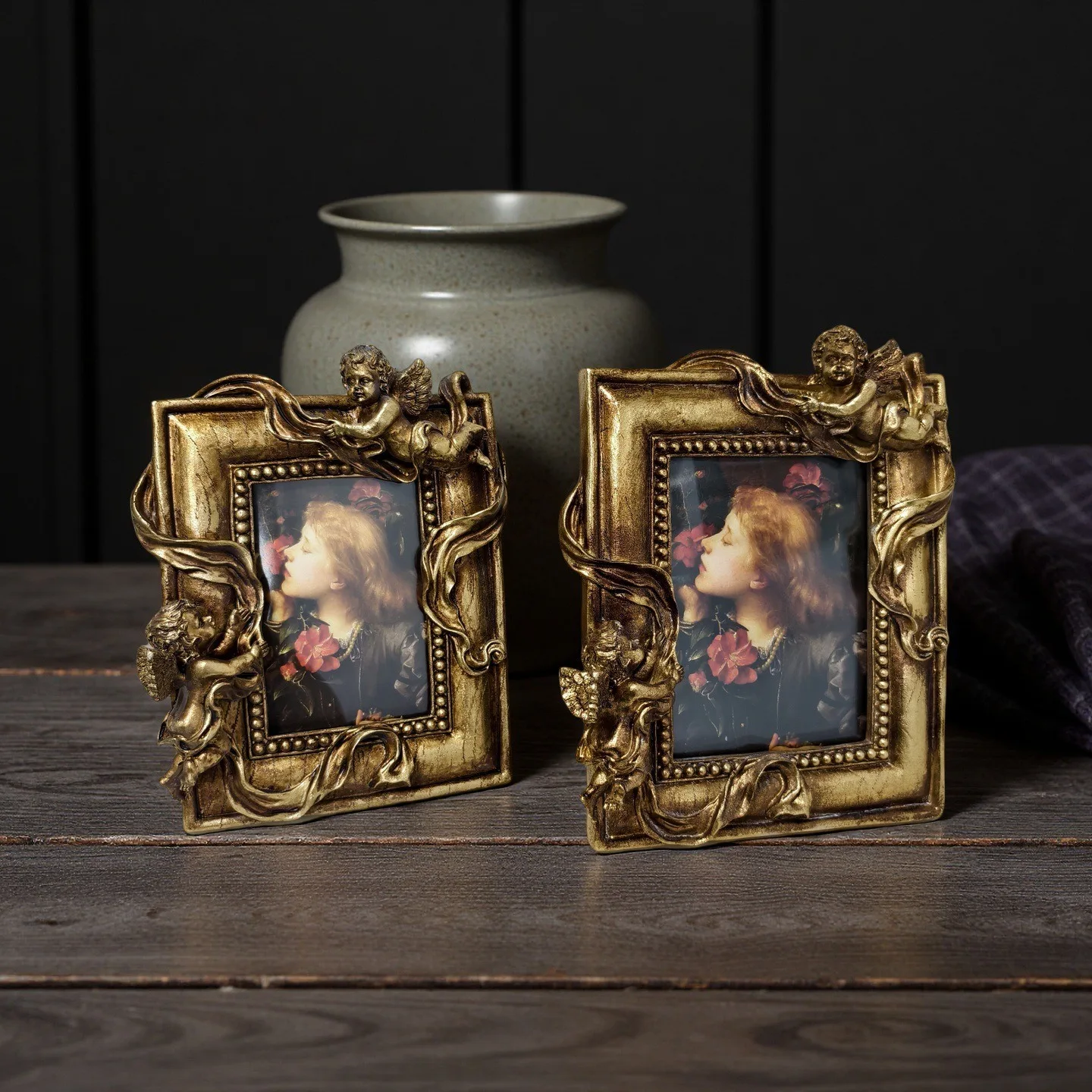 

Mutihome Room Decoration European Style Palace Retro Wedding Home Decor Items Retro Photo Frame Resin Living Room Bedroom Sofa