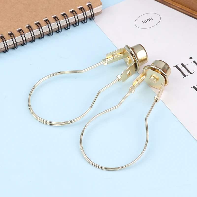 

2 шт., зажим для лампочки «сделай сам», золотой абажур, держатель арфы, пружинный зажим для лампы, поддержание абажура, горизонтальное оборудование, фиксированное украшение для лампы