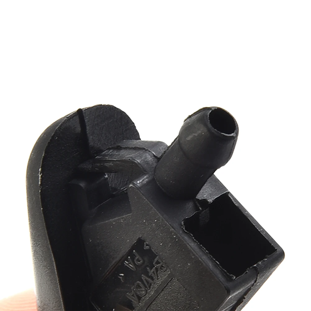 

New High Quality Nozzle Washer Spray Jet Windscreen Wiper 2* Accessories Black For Ford Focus MK2 MK3 2005-2012