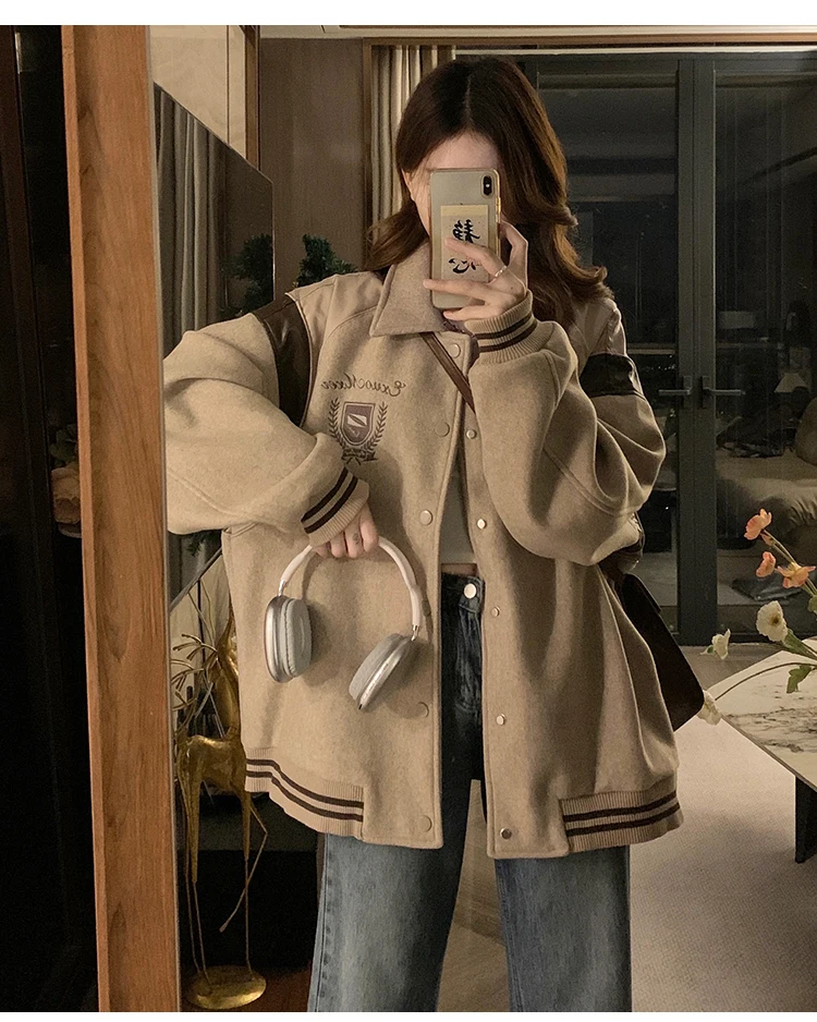 

Бейсбольные куртки Y2K для женщин: весенние, приятные к телу, с блестящей внешней подкладкой, регулируемым отложным воротником, из вискозы, для активного отдыха и пляжа