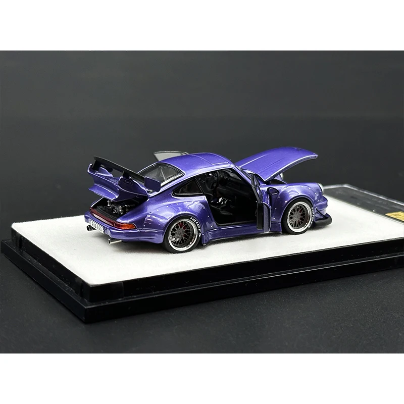 PGM en Stock 1:64 RWB 930 violetas GT ala puerta completamente abierta Diecast Diorama coche modelo colección Juguetes