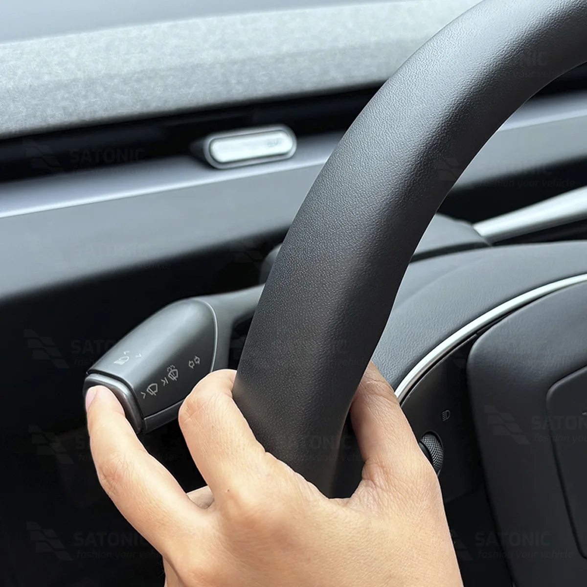 Tuas Persneling SATONIC V2 untuk Tesla Model 3 Highland 2024 |   D R P Autopilot Mudah Dipasang