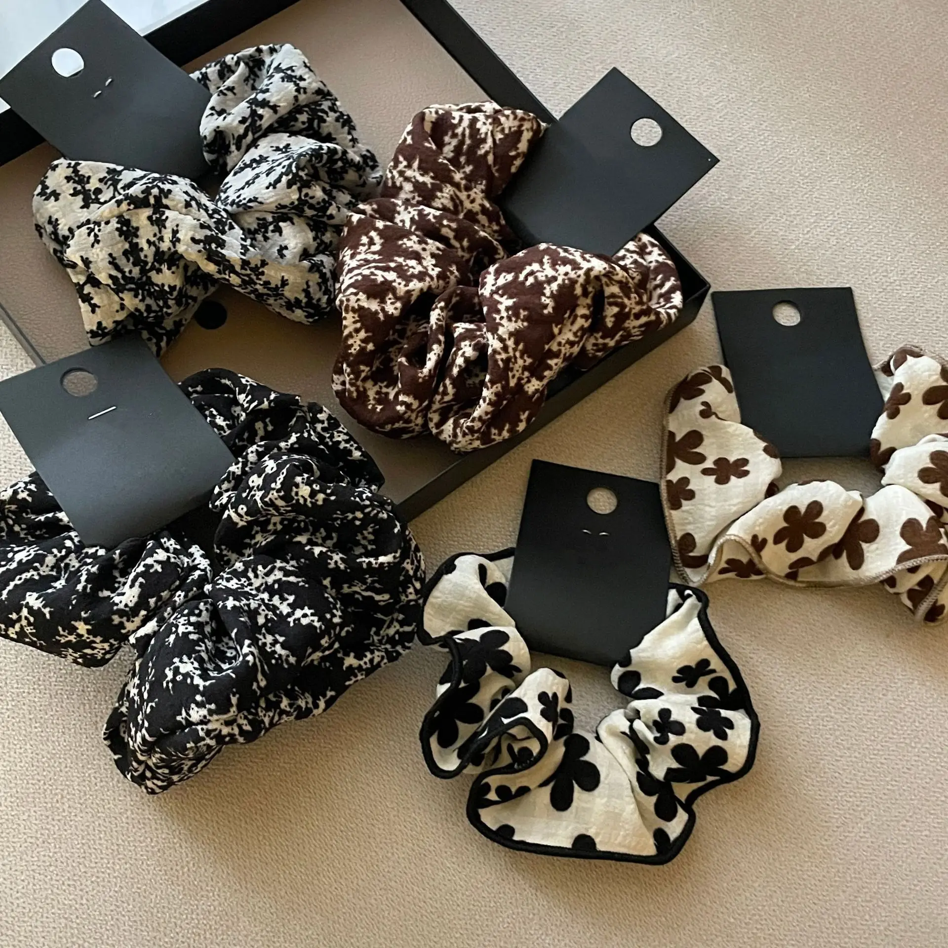 Japanese Premium Simple Floral Scrunchies Versatile Ins Style Elegant Elastic Ponytail Hair Ties Daily Hair Accessories